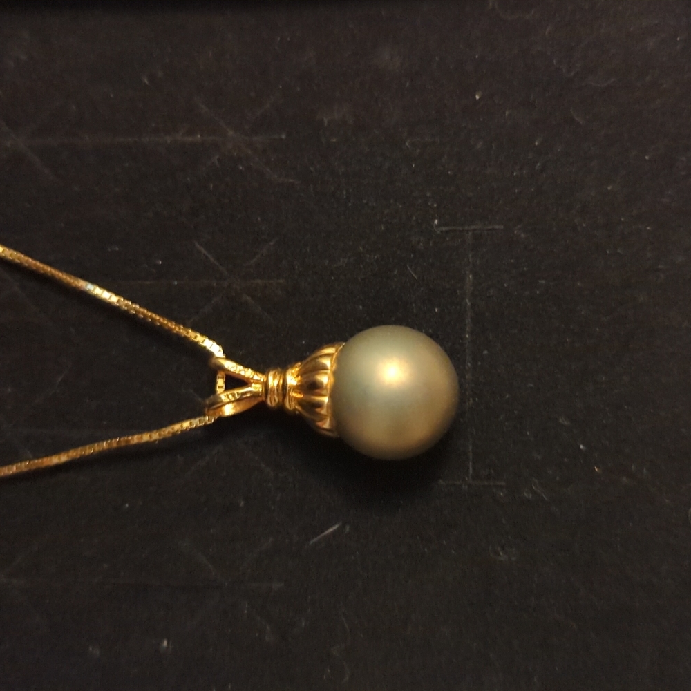 JCM Pearl Pendant and necklace 14k